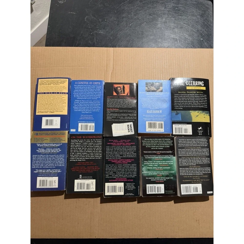 Lot of 10 random‎ murder mystery novel paperback books, various authors B7